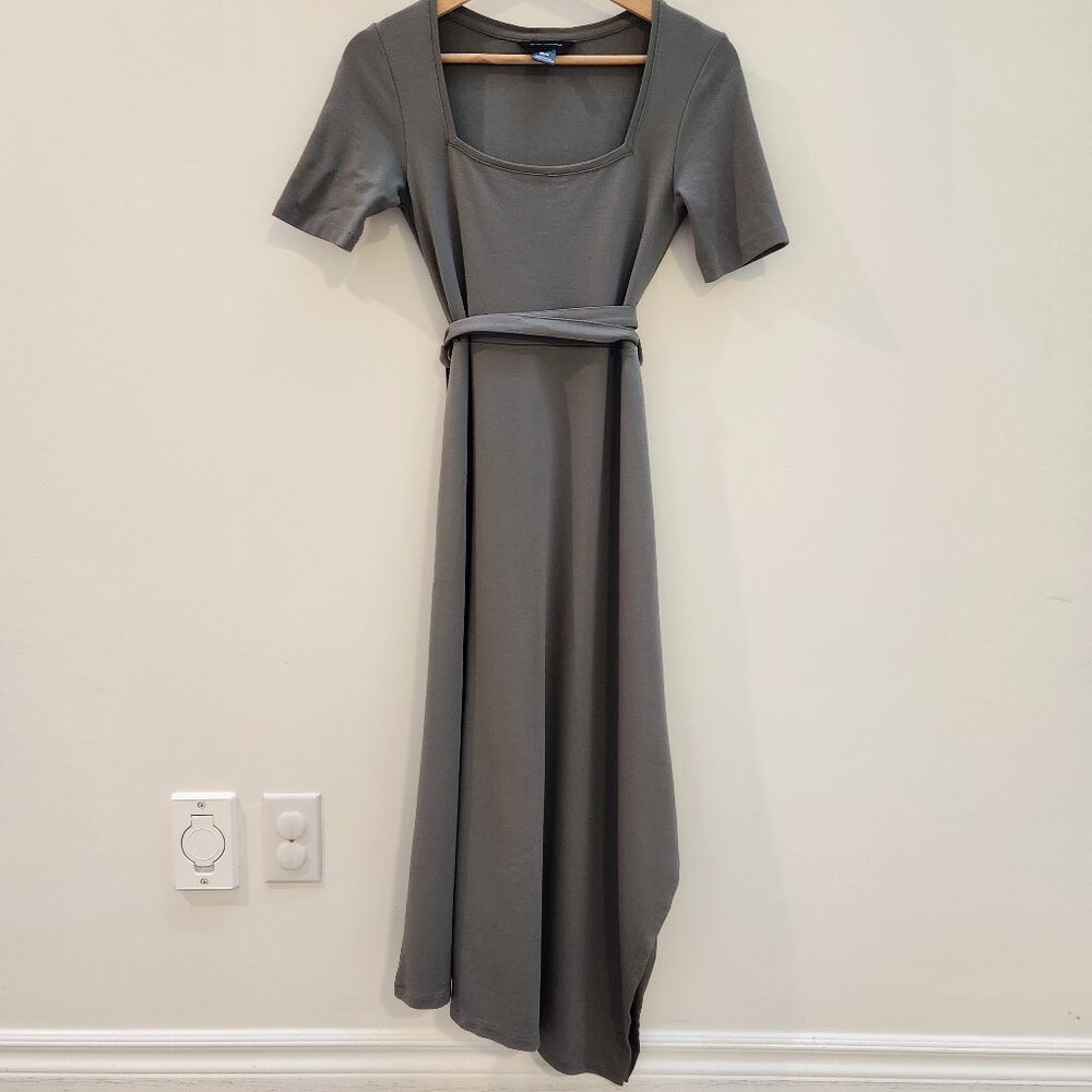 Club monaco strechy knit dress